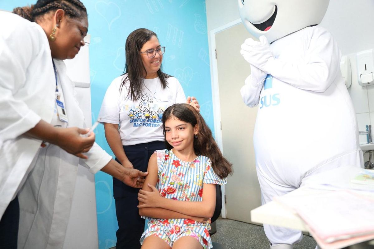 Vacinação contra dengue em Salvador