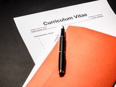 Imagem - Em busca de uma vaga? Saiba como fazer um bom currículo