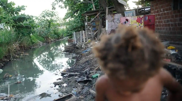 Bahia é o segundo estado com pessoas vivendo sem banheiro