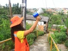 Imagem - Chuva forte provoca deslizamento de terra, queda de árvores e desabamento de muros em Salvador