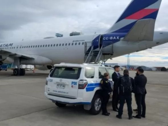 Imagem - Turista morre ao lado da esposa durante voo no Chile