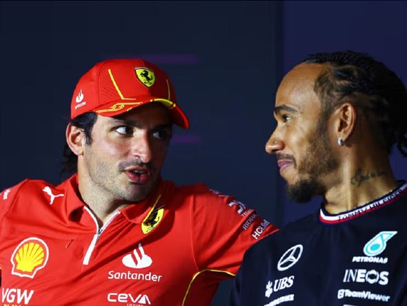 Imagem - Sainz nega 'ressentimento' após ser trocado por Hamilton na Ferrari
