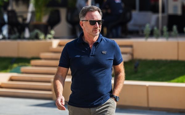 Christian Horner durante os testes antes do GP do Bahrein