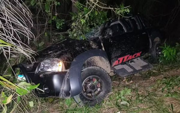 Acidente no sul da Bahia deixa dois mortos e três feridos