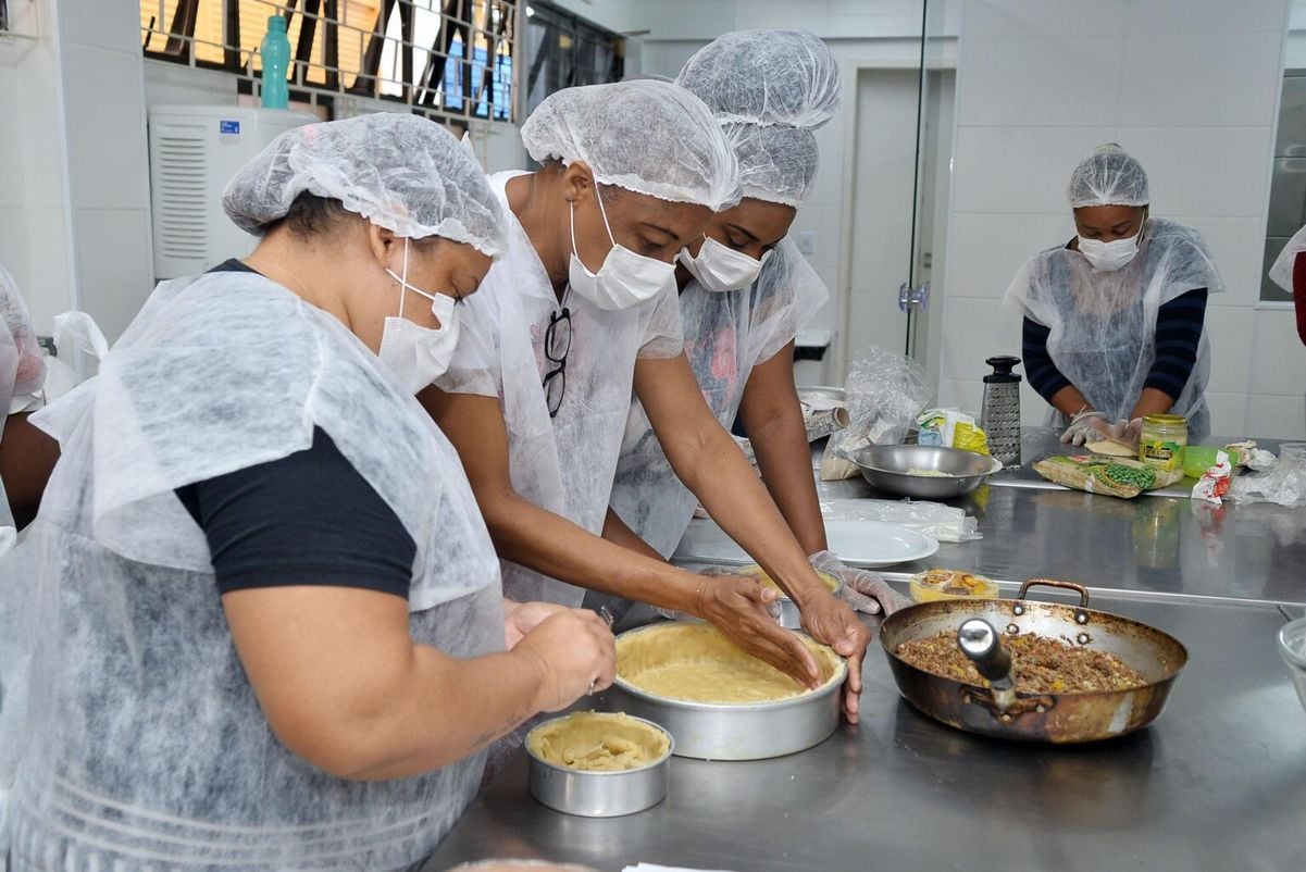 Simm oferece cursos gratuitos de qualificação profissional em culinária, mecânica de barcos e informática