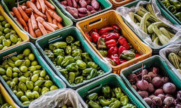 Frutas, legumes e verudas vendidas na Ceasa