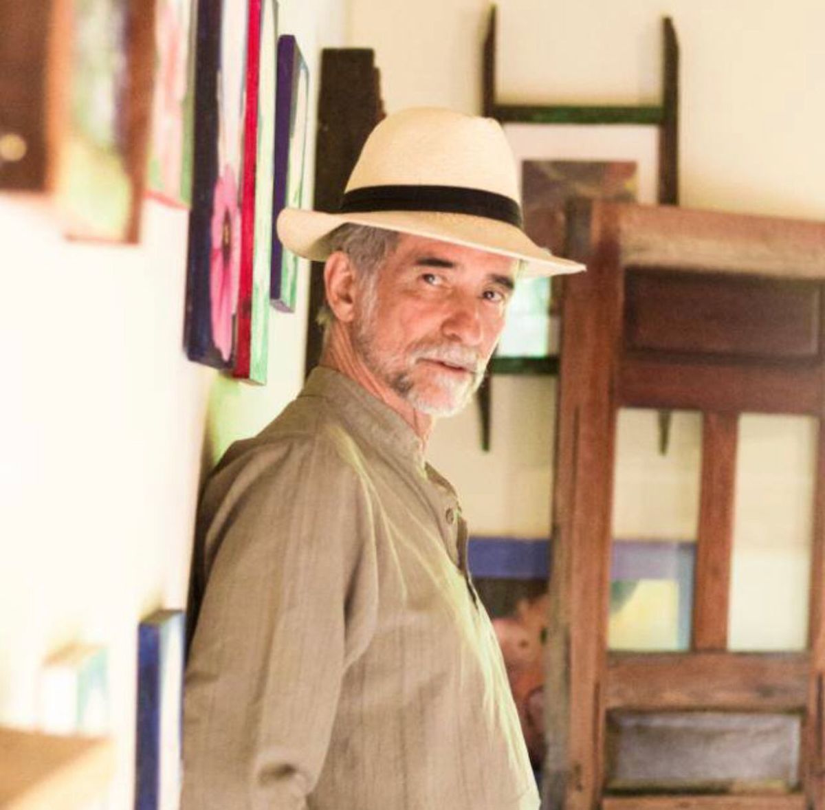 Médico naturopata Áureo Augusto
