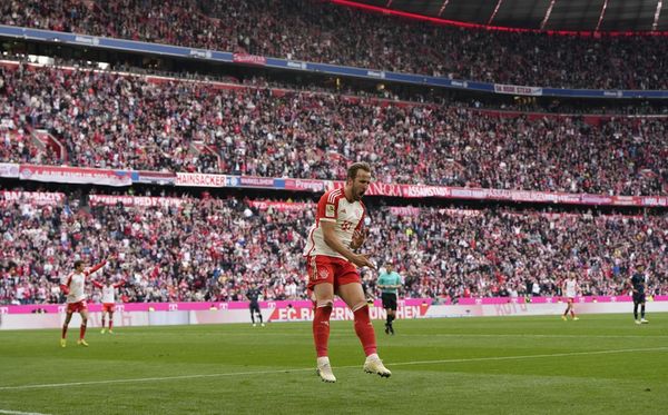 Harry Kane fez três gols para o Bayern sobre o Mainz