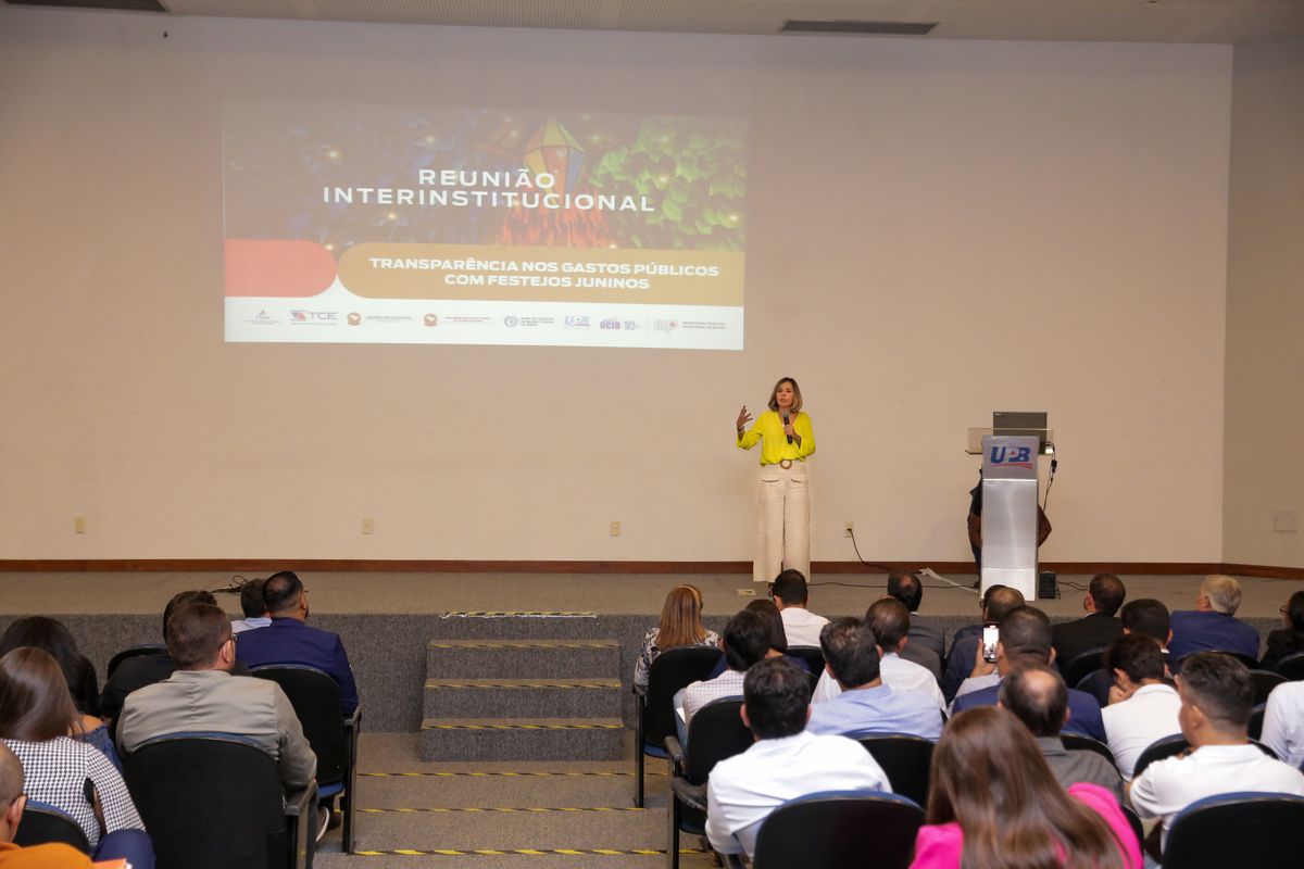 Apresentação aconteceu nesta terça (12)