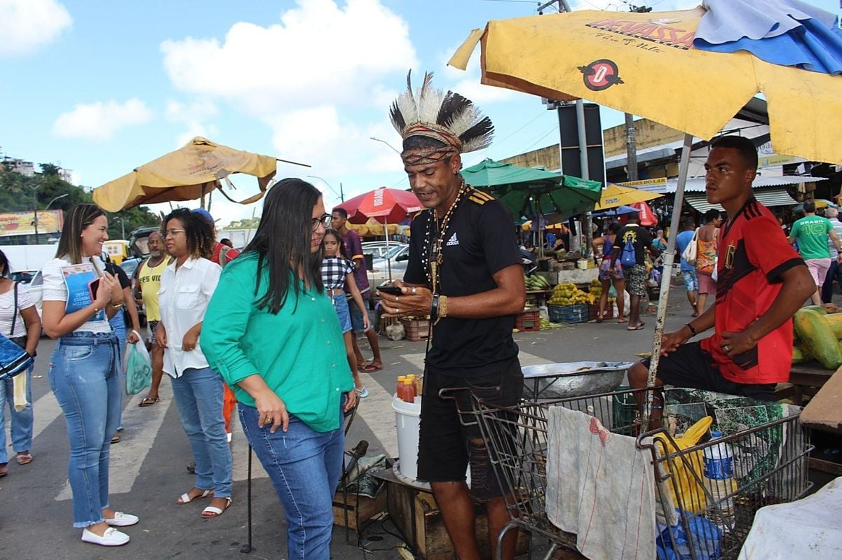 Semana Santa: Visa Salvador promove ações educativas e de fiscalização em feiras e mercados