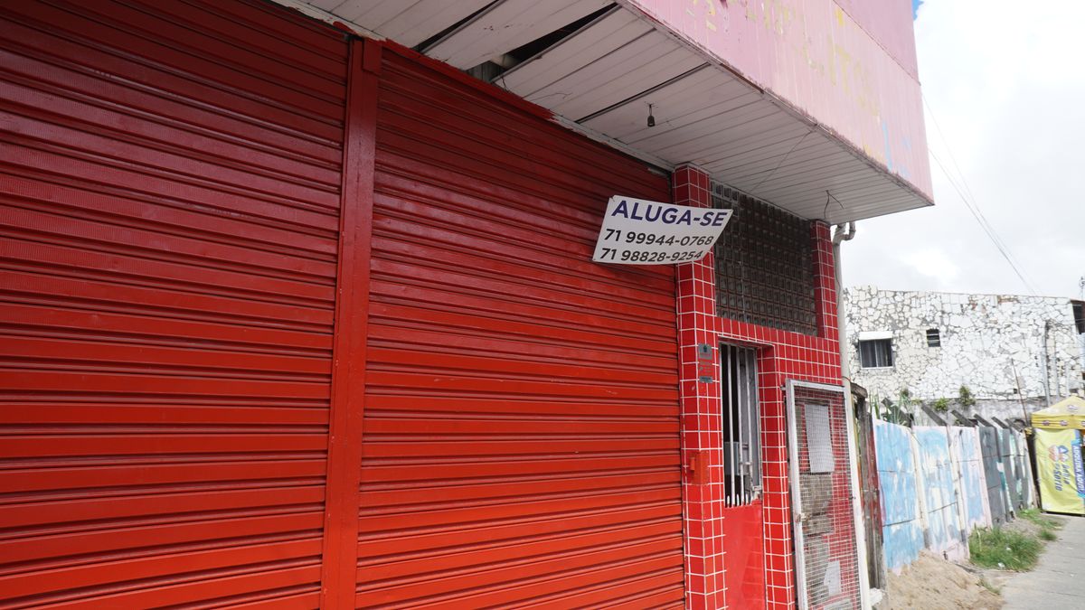 Imóveis estão disponíveis por conta de violência no bairro por Ana Lucia Albuquerque/CORREIO