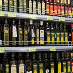 Imagem - Governo manda recolher 10 marcas de azeites das prateleiras para fiscalização; veja quais são