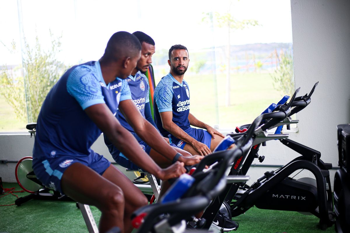 Jogadores do Bahia treinaram na academia antes das atividades com o técnico Rogério Ceni
