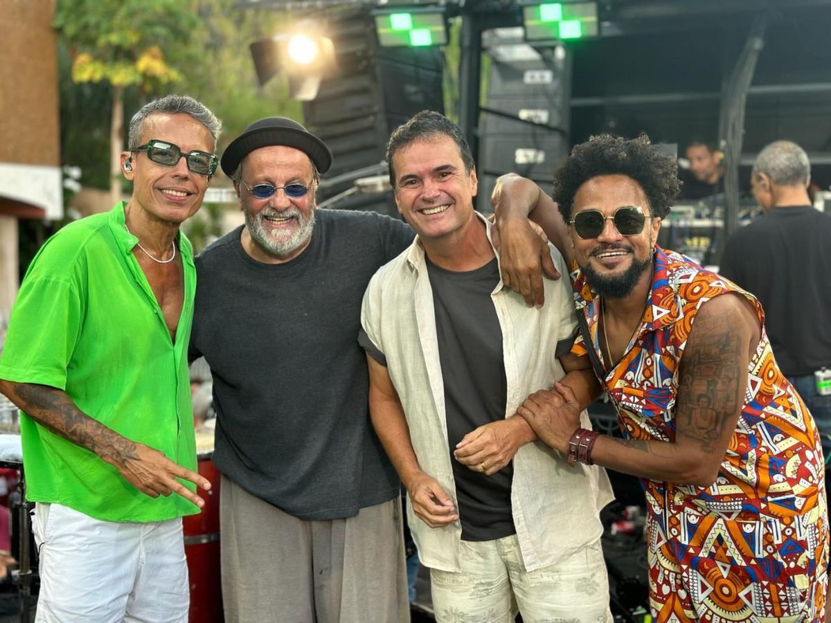 Banda Mudei de Nome