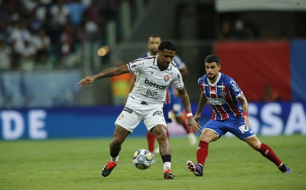 Rodrigo Andrade durante passagem pelo Vitória por Arisson Marinho/CORREIO