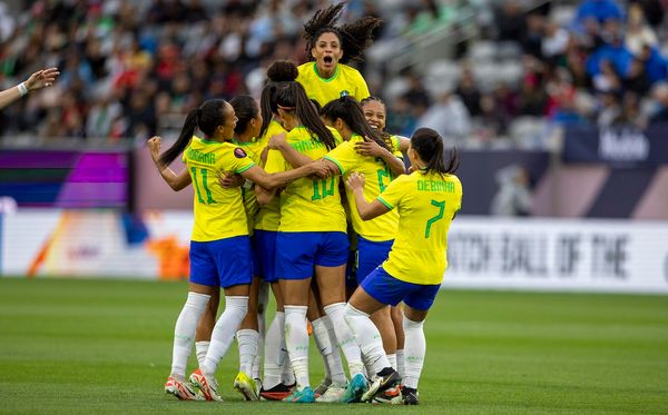 Seleção feminina durante disputa da Copa Ouro Concacaf