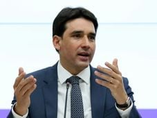 Imagem - Brasil amenizará efeitos do tarifaço com novos mercados, diz ministro
