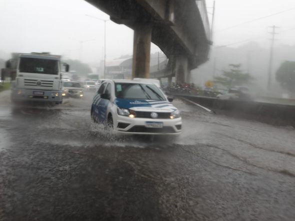 Imagem - Alerta de chuvas intensas é emitido para litoral baiano; veja lista de cidades atingidas
