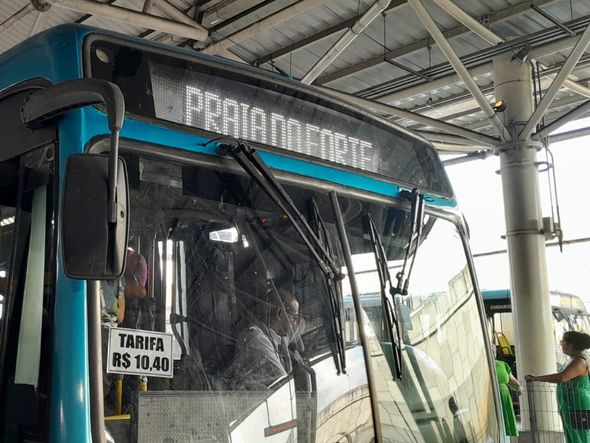 Imagem - Ônibus velhos e linhas desorganizadas: o drama de passageiros que utilizam o transporte metropolitano