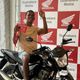 Imagem - MC Ryan SP dá moto de presente a entregador que teve bicicleta roubada no Rio