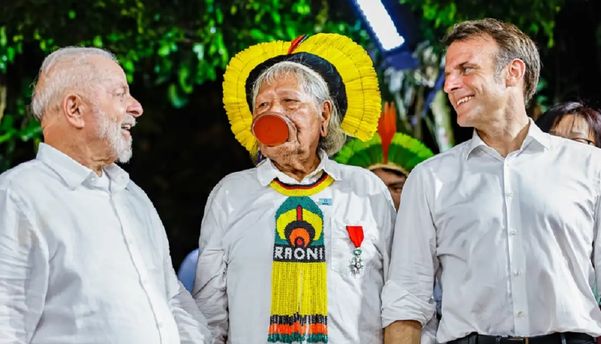 Lula, Cacique Raoni e Emmanuel Macron