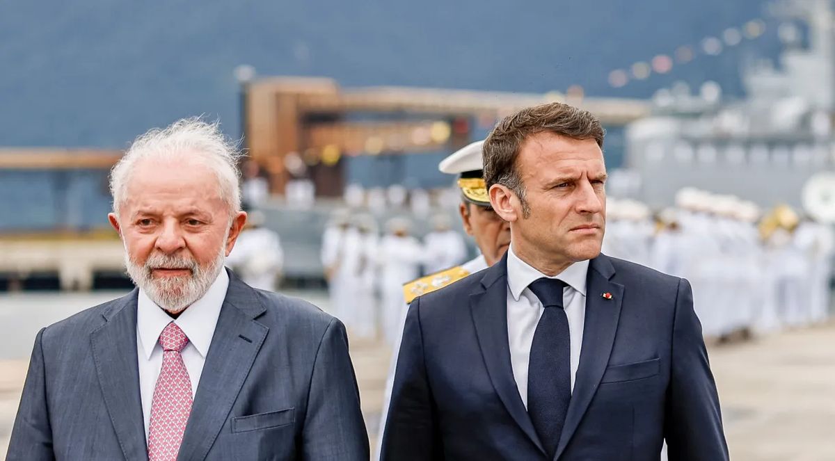O presidente Luiz Inácio Lula da Silva (PT) e o presidente da França, Emmanuel Macron