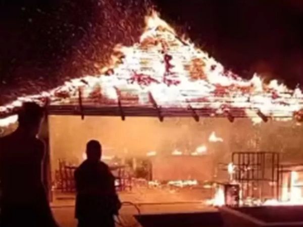 Incêndio atingiu casa em Prado