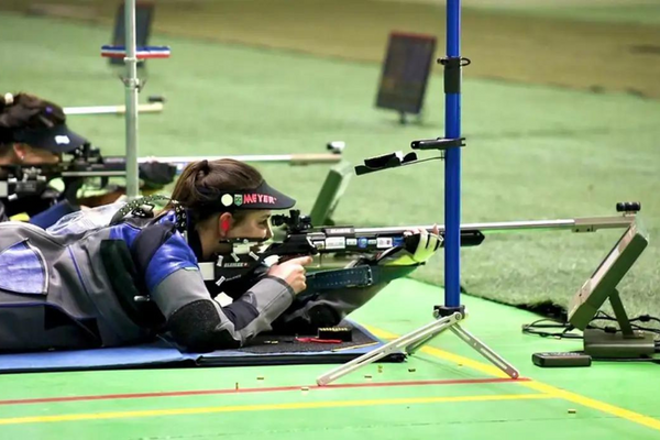 A brasileira Geovana Meyer assegurou a terceira vaga olímpica do país no tiro esportivo ao faturar a prata no Pan-Americano de Rifle e Pistola
