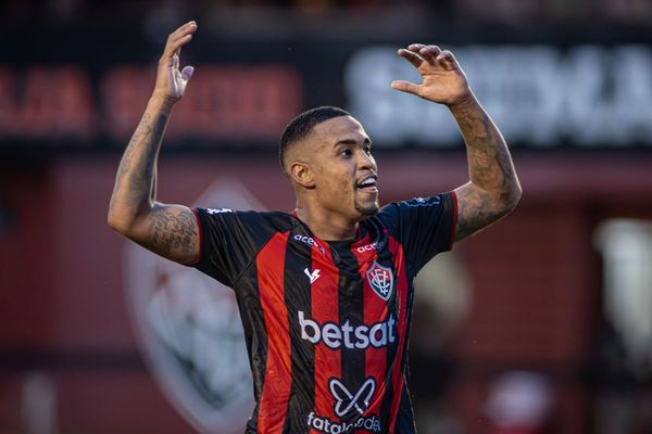 Alerrandro é artilheiro do Vitória, com seis gols
