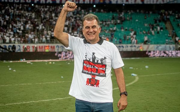 Presidente do Vitória, Fábio Mota comemora título do Campeonato Baiano