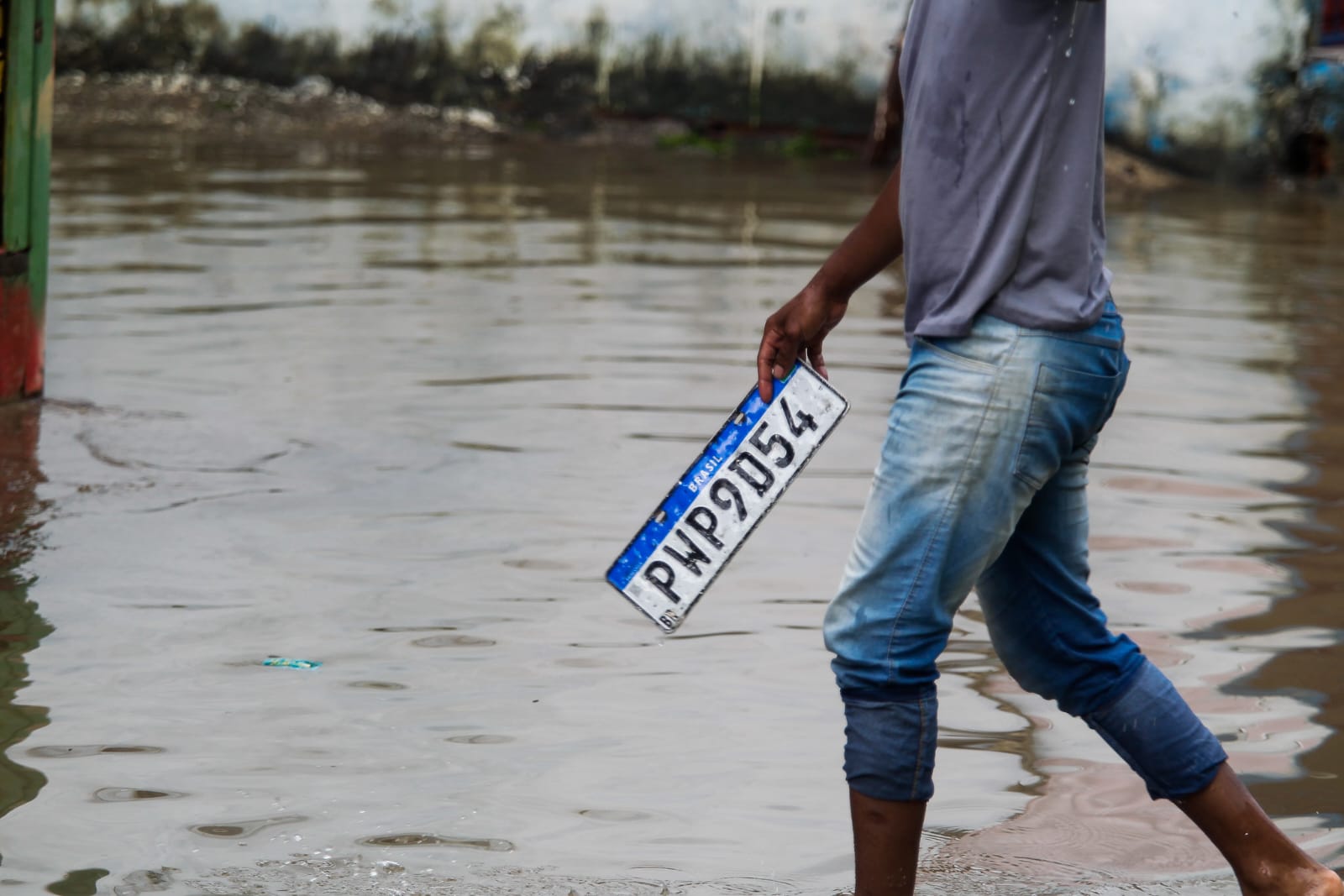 Chuva em Salvador por Arisson Marinho/CORREIO