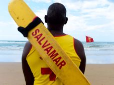 Imagem - Banhistas devem evitar banho de mar neste fim de semana em Salvador, alerta Salvamar