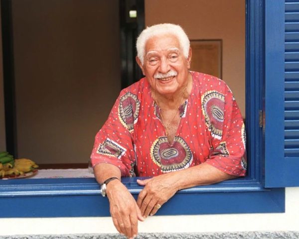 Dois de Fevereiro - Dorival Caymmi por Reprodução