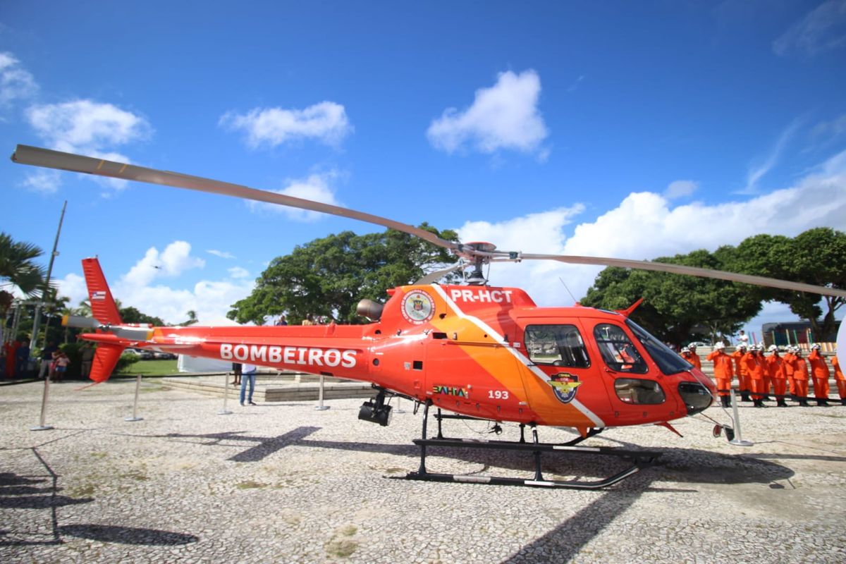 Helicóptero entregue pelo Governo do Estado