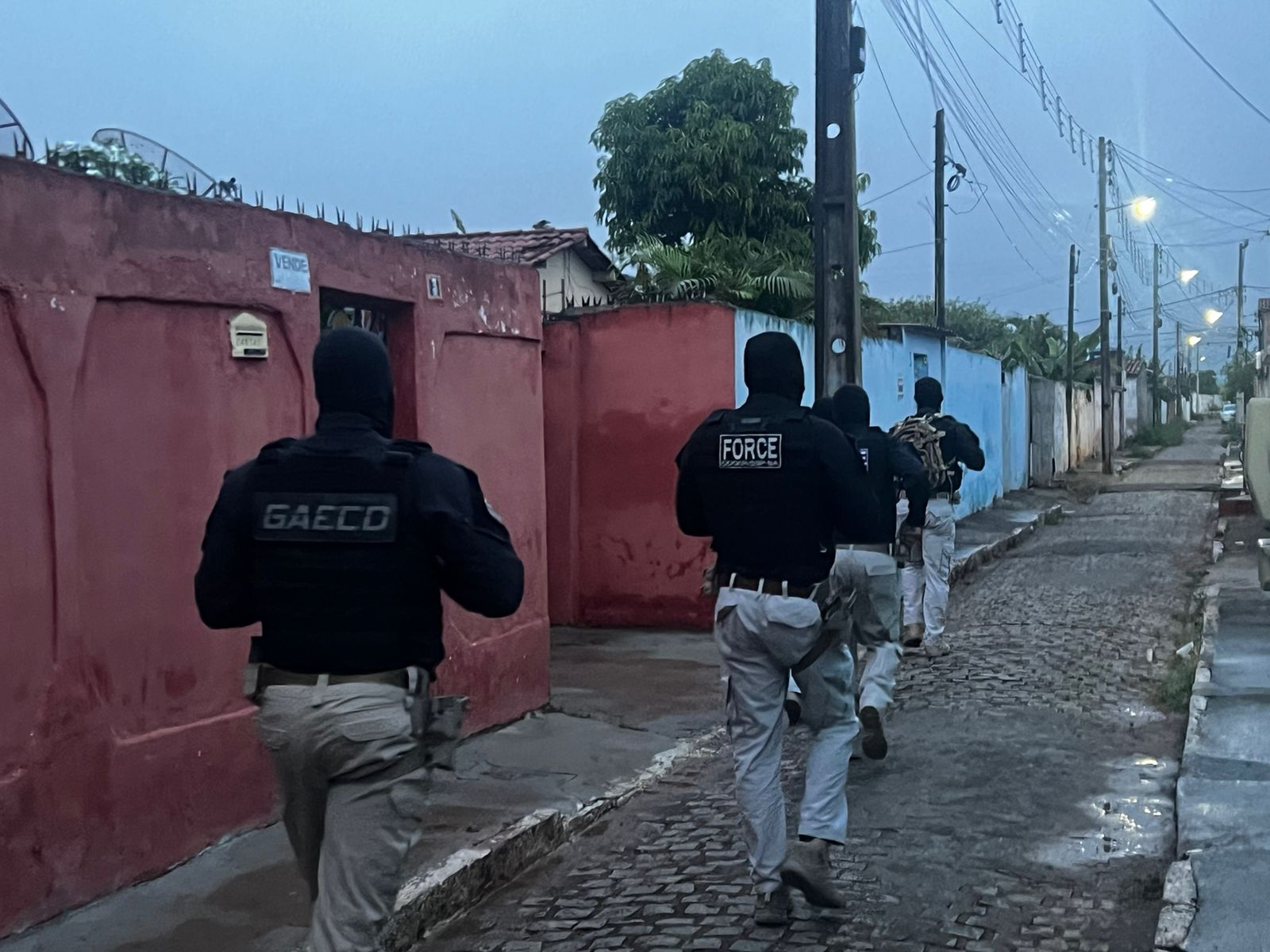 Três PMs são presos por suspeita de participação em grupo de extermínio por Divulgação/SSP