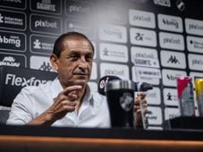Imagem - Vitória mira técnico argentino após demissão de Carille, diz jornalista
