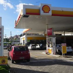 Imagem - Após reajuste, gasolina chega a R$ 6,89 em Salvador