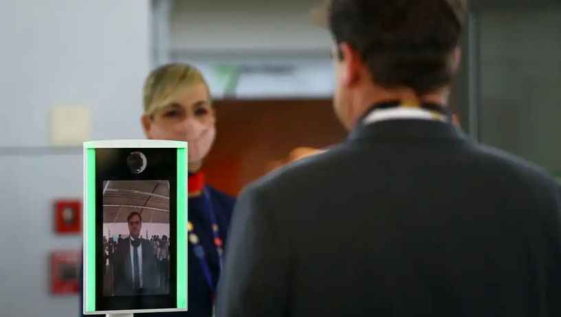 Imagem - Bandidos usam promessa de emprego para obter biometria facial e aplicar golpes de até R$ 170 mil