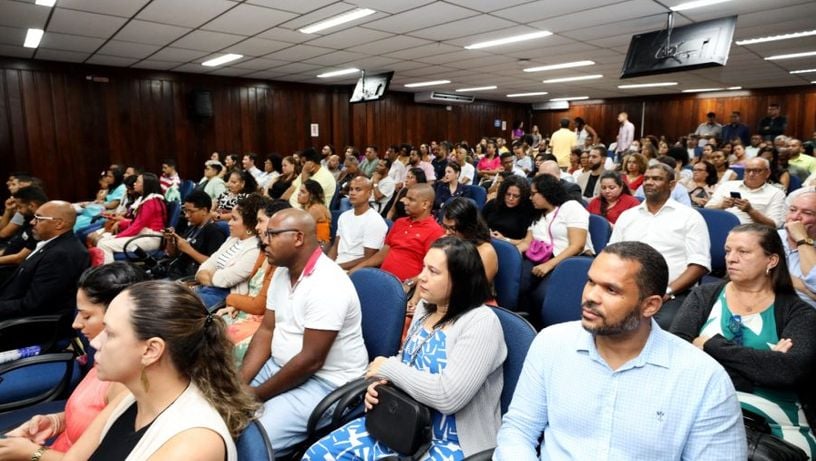 Imagem - Rede estadual vai contratar 52 psicólogos e 52 assistentes sociais