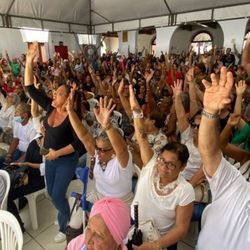 Imagem - Professores da rede estadual da Bahia rejeitam proposta do Estado e aprovam paralisação