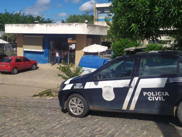 Imagem - Diretora de escola é investigada sob suspeita de desviar cartões de auxílio estudantil na Bahia