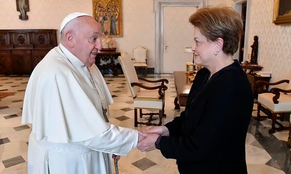 Papa Francisco recebe a ex-presidente Dilma Rousseff