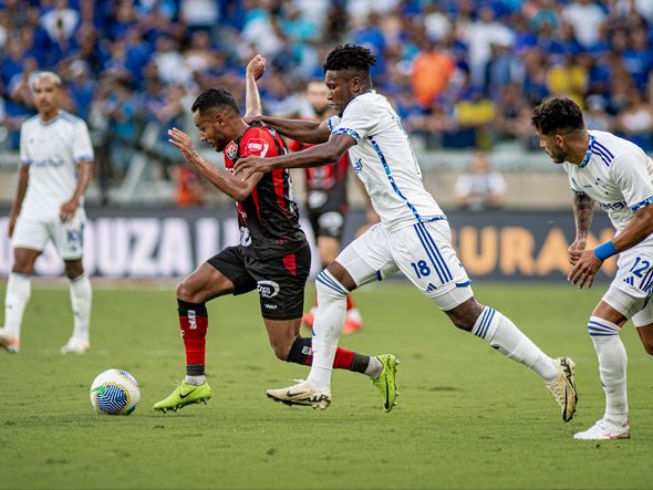 Imagem - Vitória é dominado pelo Cruzeiro e perde fora de casa