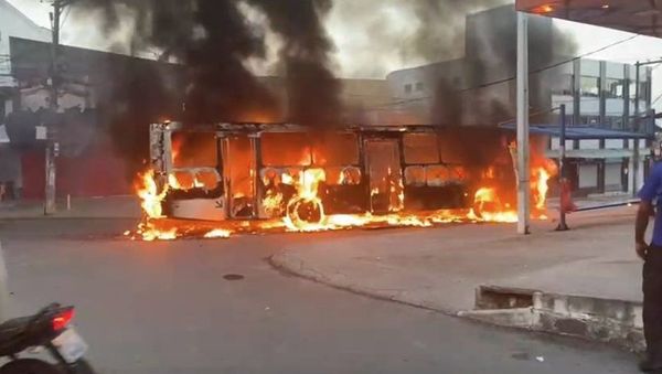 Ônibus incendiado em São Cristóvão