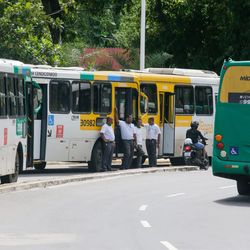 Imagem - Reunião entre rodoviários de Salvador e empresas termina sem acordo