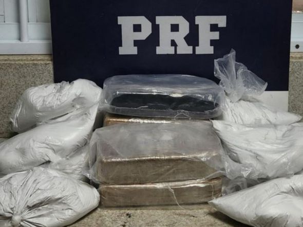 Imagem - Polícia apreende 5 kg de cocaína em ônibus interestadual