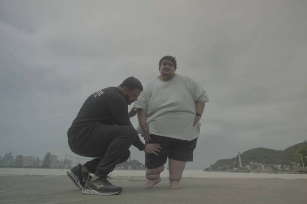 [Edicase]“Quilos Mortais Brasil” acompanha nove indivíduos na jornada contra a obesidade (Imagem: Reprodução digital | Max) por  