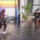 Imagem - Com chuva e vento fortes, Porto Alegre suspende resgates com barcos