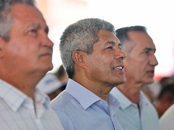 Imagem - Governos petistas são criticados na Bahia por perdas salariais dos servidores