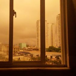 Imagem - Fenômeno raro deixa céu amarelado em Salvador nesta sexta (10)